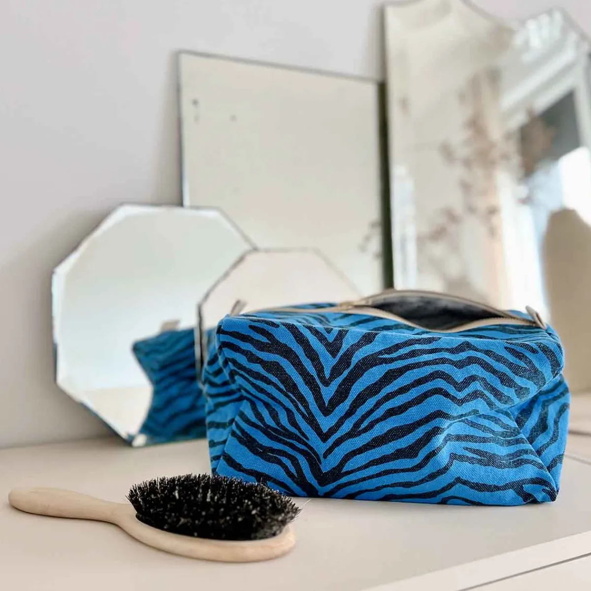 Rose in April Trousse de toilette - Vic Zebrou Greek blue Bambou Flash Sale